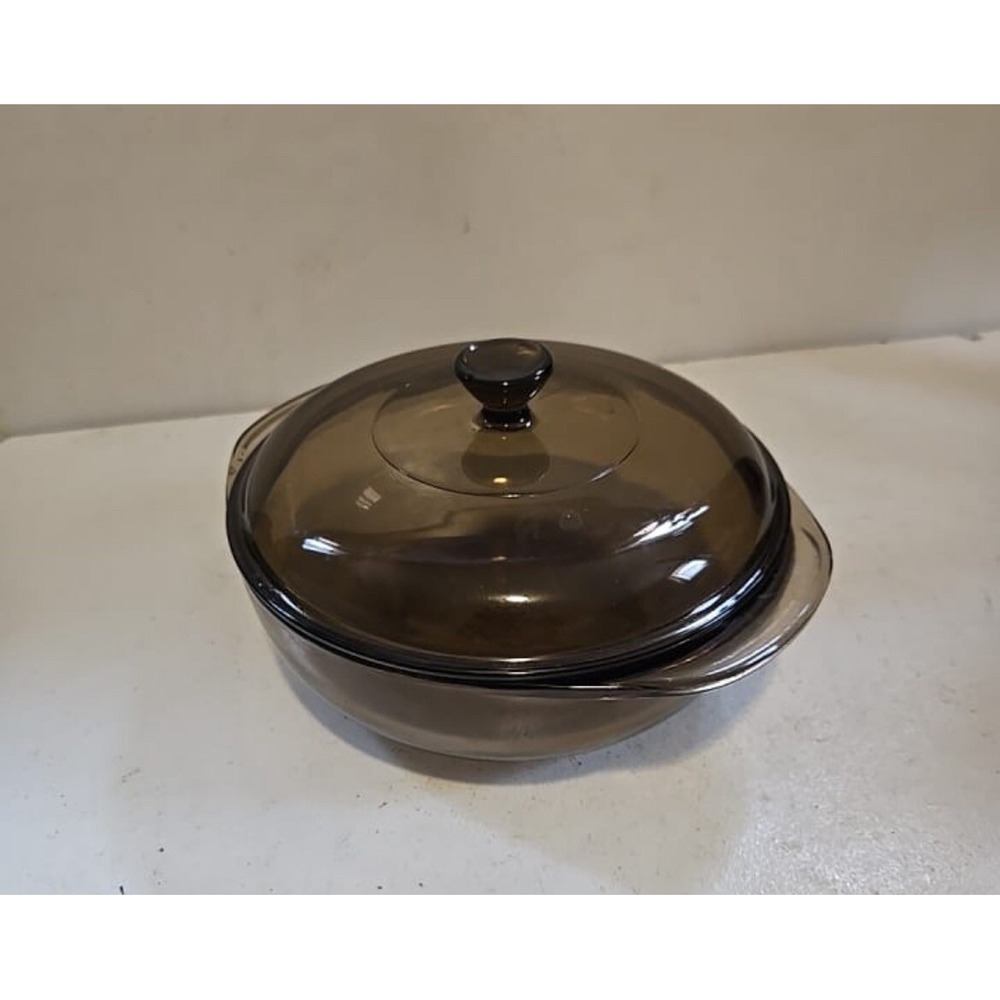 Vtg Corning Ware Visions Amber 1.5 QT Paneled Round Casserole w/Pyrex Lid